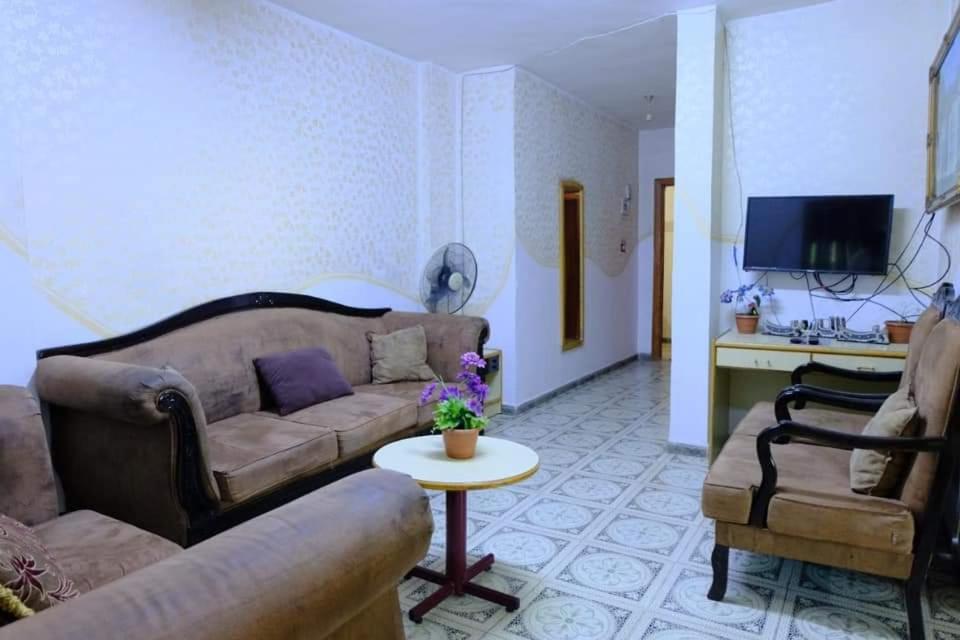 Al Seoudi Furnished Units Zarqa Exterior foto