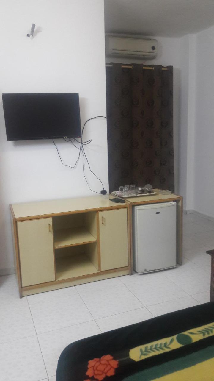 Al Seoudi Furnished Units Zarqa Exterior foto