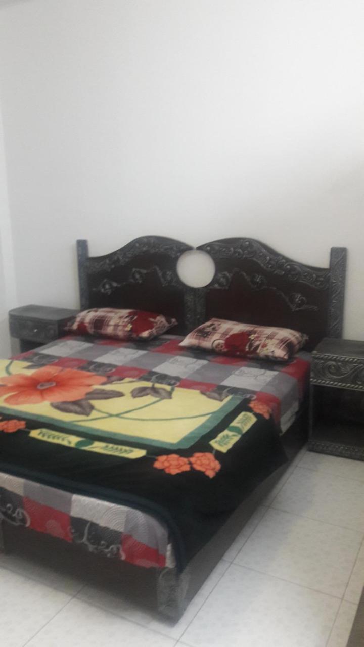 Al Seoudi Furnished Units Zarqa Exterior foto