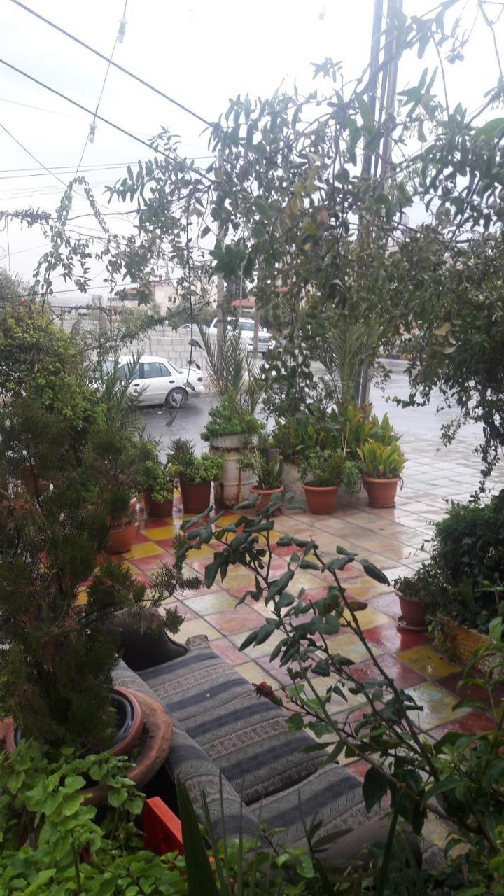 Al Seoudi Furnished Units Zarqa Exterior foto