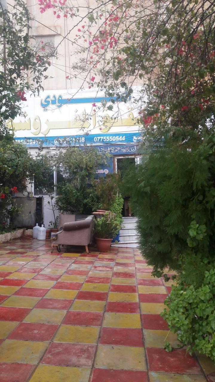 Al Seoudi Furnished Units Zarqa Exterior foto